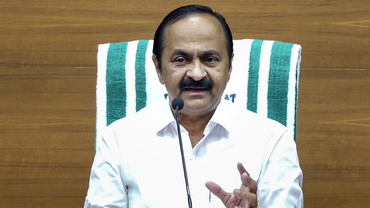 Kerala CM | స్కూల్ కరిక్యులమ్‌ విషయంలో కేంద్రం జోక్యం వద్దు : కేరళ సీఎం సతీశన్