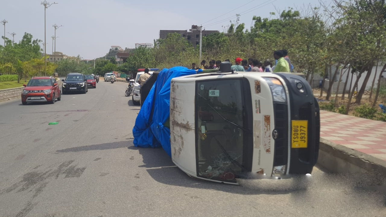 Road Accident | యాదగిరిగుట్టలో రోడ్డు ప్రమాదం.. ఒకరి మృతి