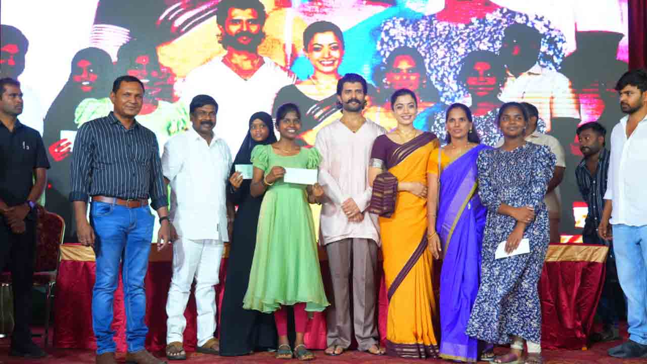 రాష్ట్ర వ్యాప్తంగా స్కాలర్‌షిప్‌ల పంపిణీకి కృషి