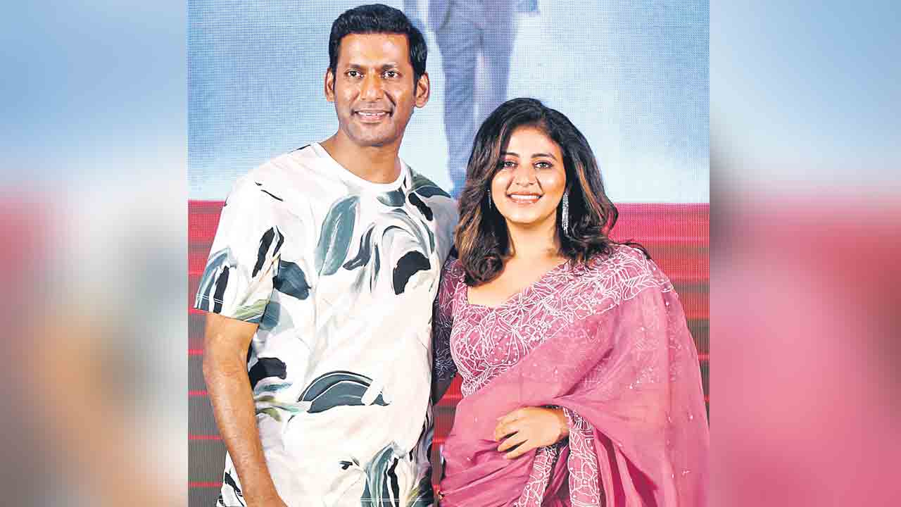 నా కల మకుటం రూపంలో నిజమైంది