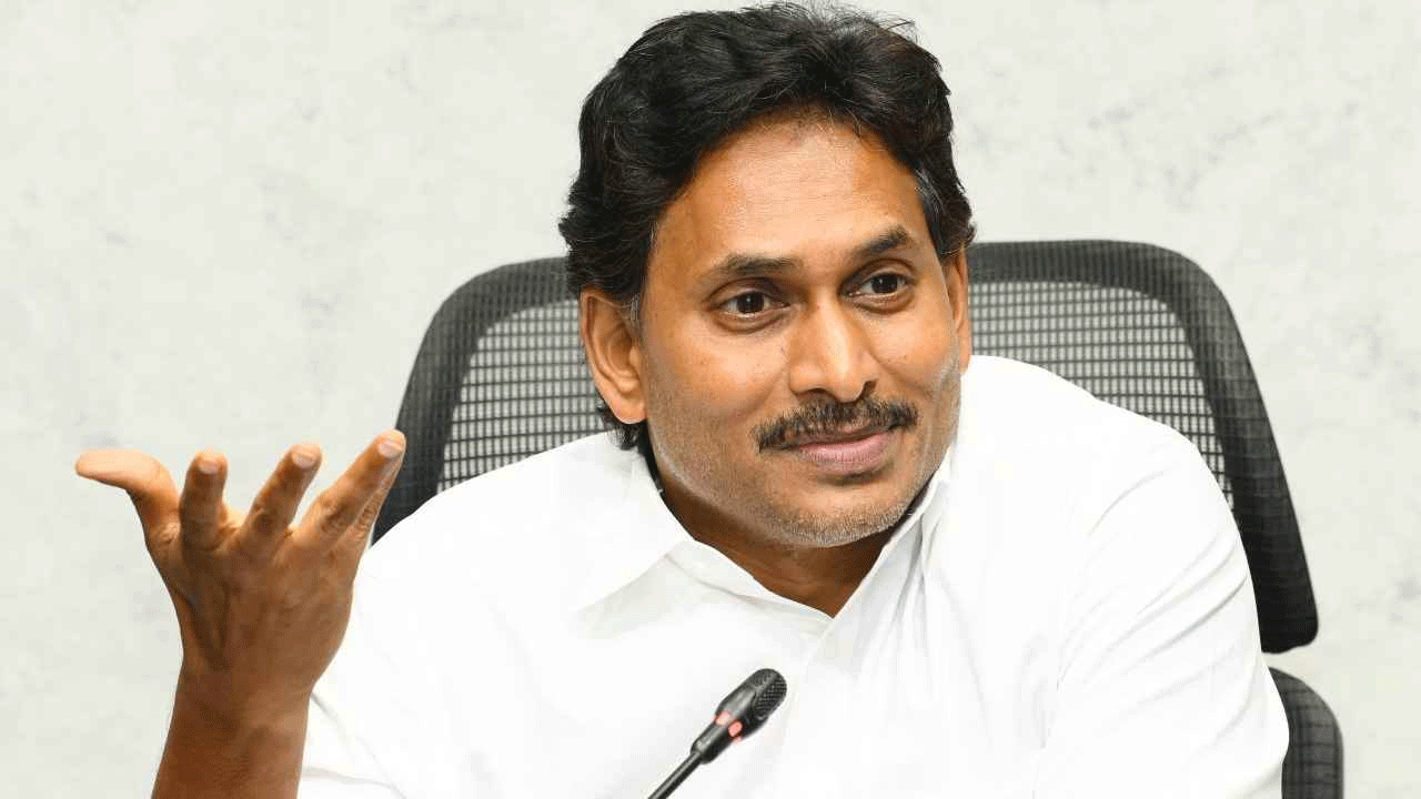 YS Jagan | ఏపీలో 85 వేల మంది అక్కాచెల్లెమ్మ‌ల జీవితాల‌తో చంద్ర‌బాబు చెల‌గాటం