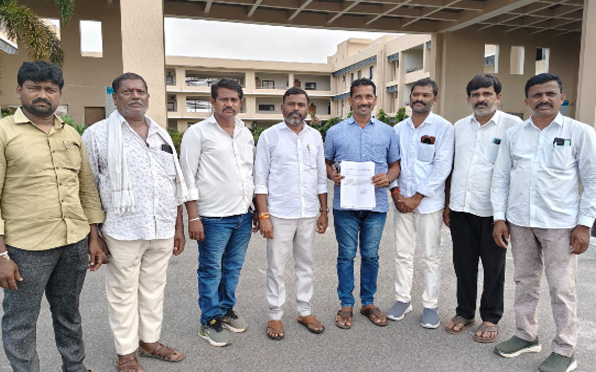 ‘ఉపాధి హామీ నిధులను మంజూరు చేయాలి’