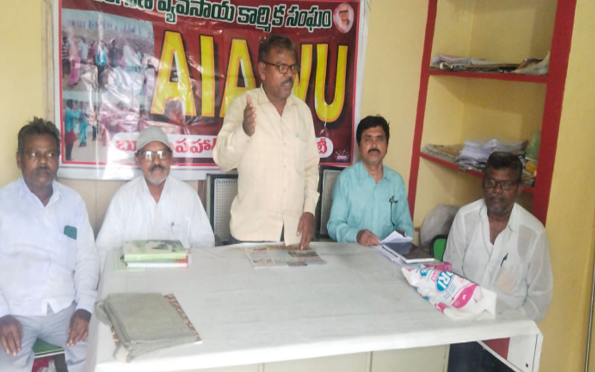 ‘వీబీ జీ రామ్ జీ స్కీమ్‌కు వ్యతిరేకంగా నిరసన తెలపాలి’