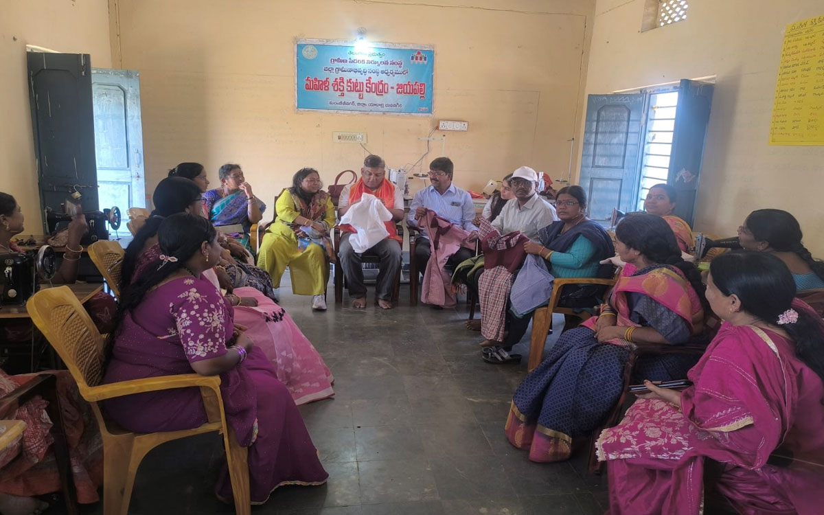 ‘స్వయం ఉపాధితో మహిళల ఆర్థికాభివృద్ధికి అడుగులు’