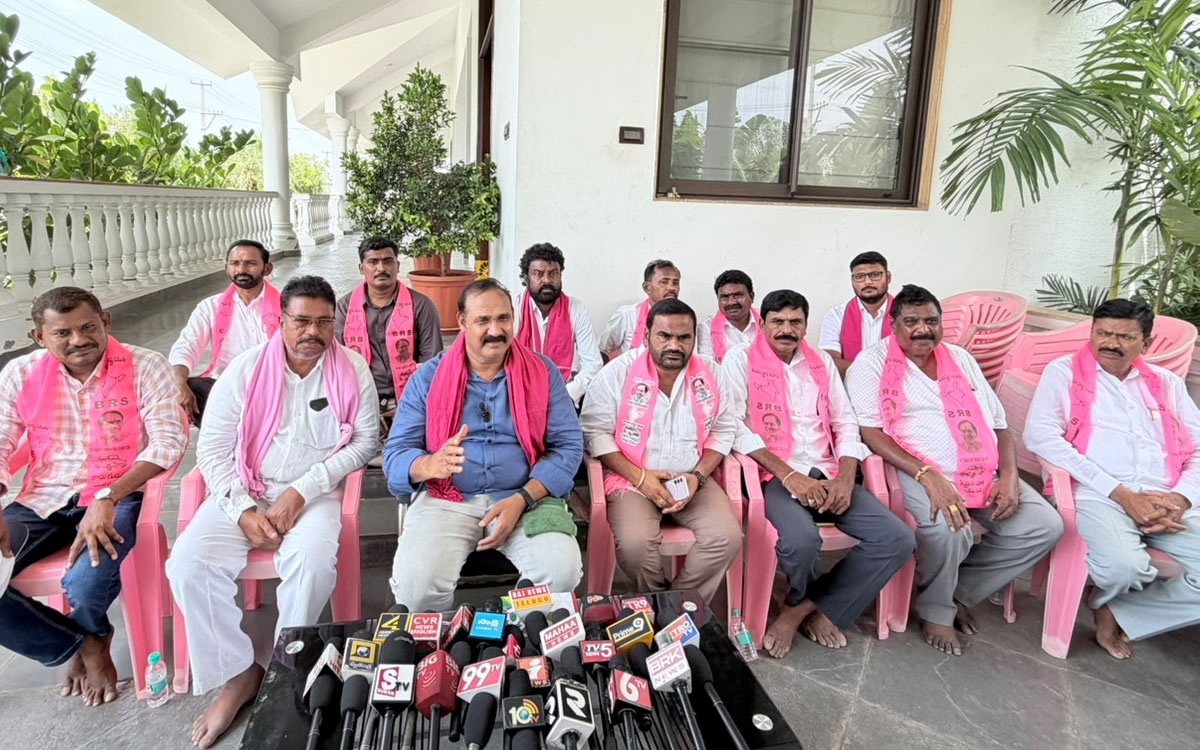 కోదాడలో యదేచ్చగా ప్రభుత్వ స్థలాల కబ్జా !