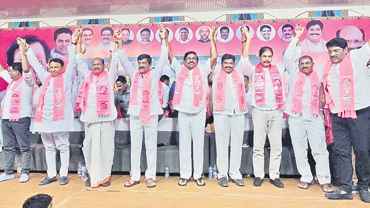 కాంగ్రెస్‌ , బీజేపీ తోడు దొంగలు
