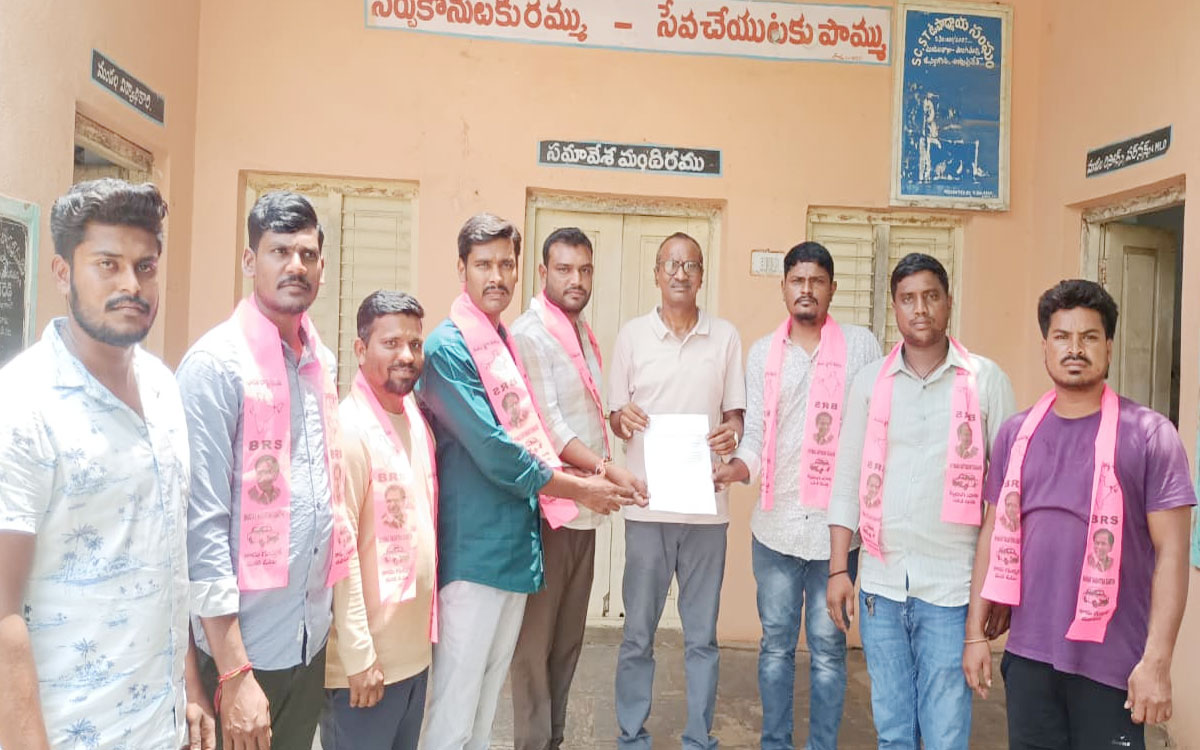 ‘ప్రైవేట్ స్కూళ్లల్లో ఫీజులను నియంత్రించాలి’