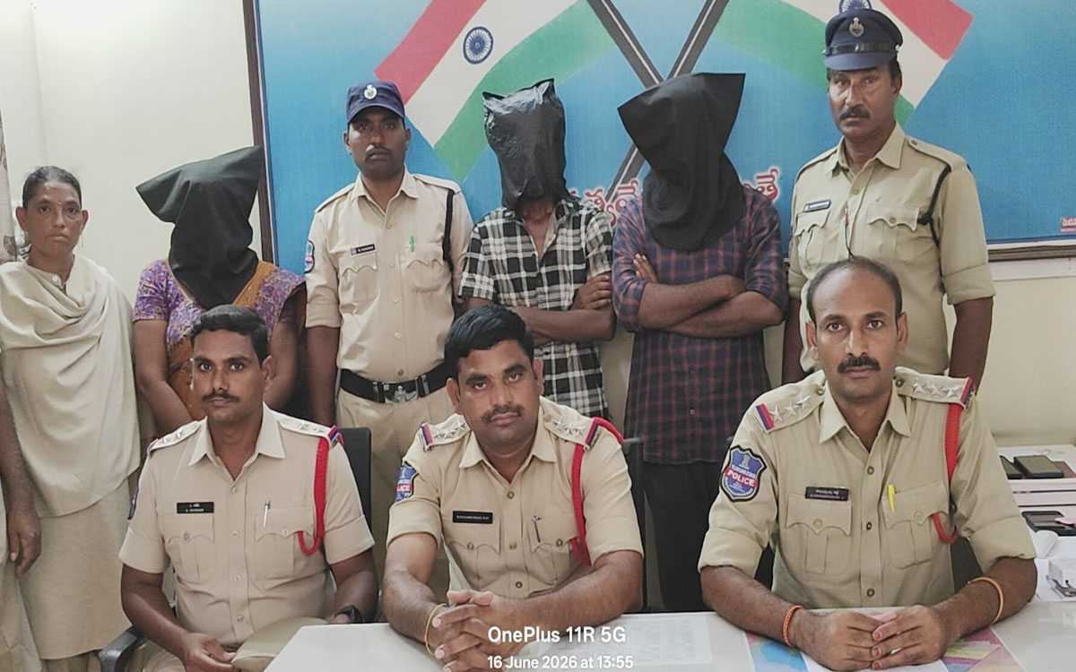 మిర్యాల‌గూడ‌లో బైక్ దొంగ‌లు ముగ్గురు అరెస్ట్