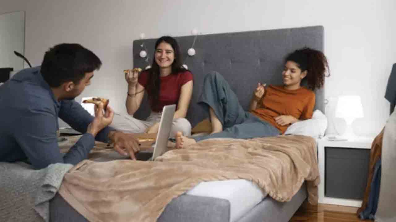 కో లివింగ్‌ హాస్టళ్లతో యువతకు నష్టం