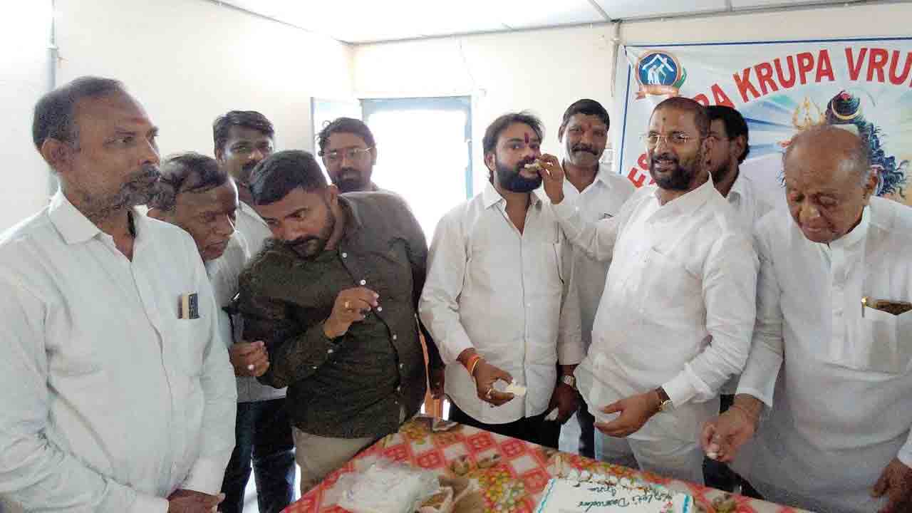 Coal city | గోదావరిఖనిలో ఘనంగా కోలేటి దామోదర్ జన్మదిన వేడుకలు