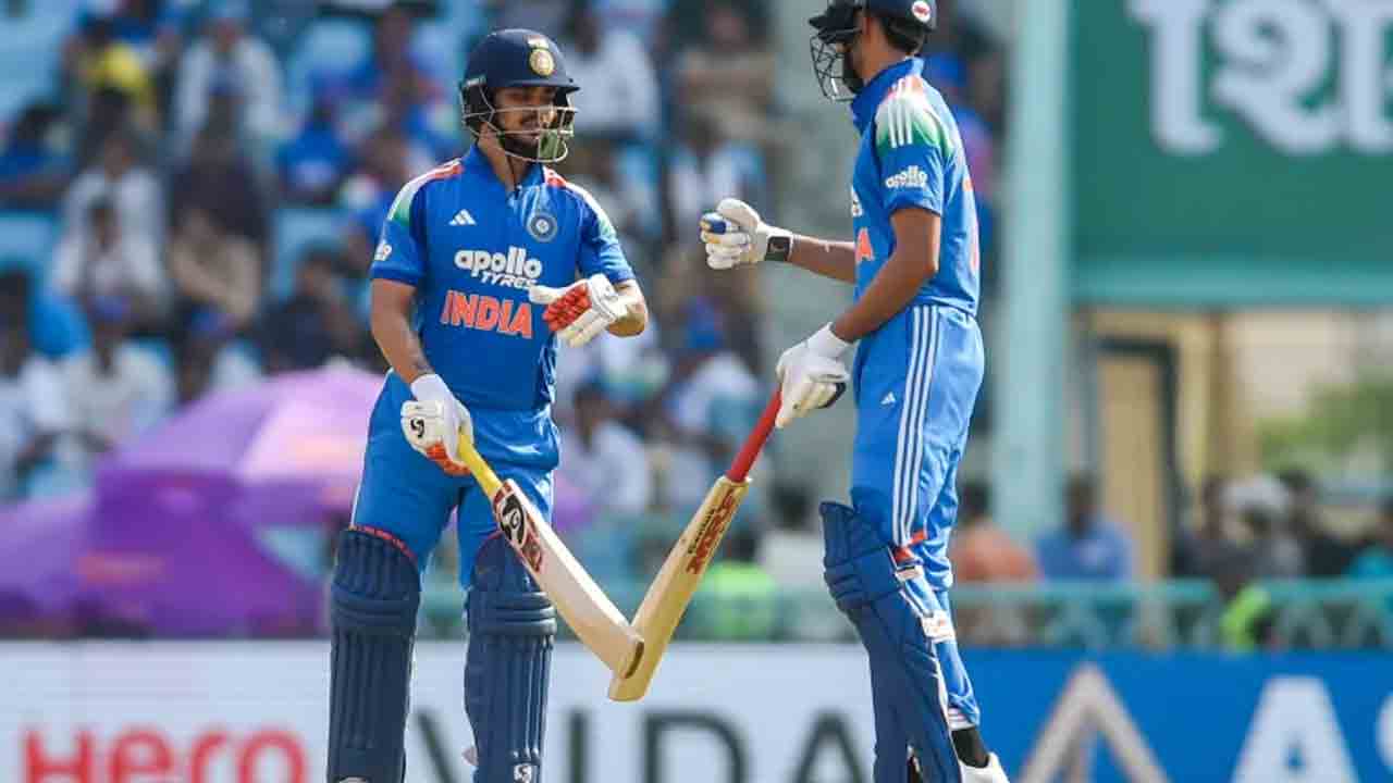 India vs Afghanistan | శుభ్‌మన్‌ గిల్‌, ఇషాన్‌ కిషన్‌ సెంచరీలు.. టీమిండియా స్కోర్‌ 402