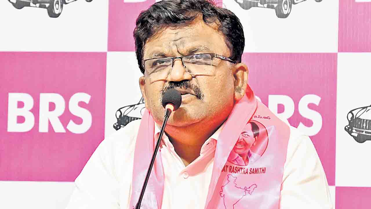 60 ఏండ్లు దోచుకున్నది చాలదా?.. పవన్‌కల్యాణ్‌పై ఎమ్మెల్సీ దేశపతి ఫైర్‌