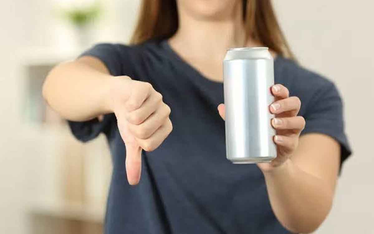 Energy Drinks | ఎన‌ర్జీ డ్రింక్స్‌ను రోజూ తాగుతున్నారా.. అయితే స‌మ‌స్య‌ల‌ను కొని తెచ్చుకున్న‌ట్లే..