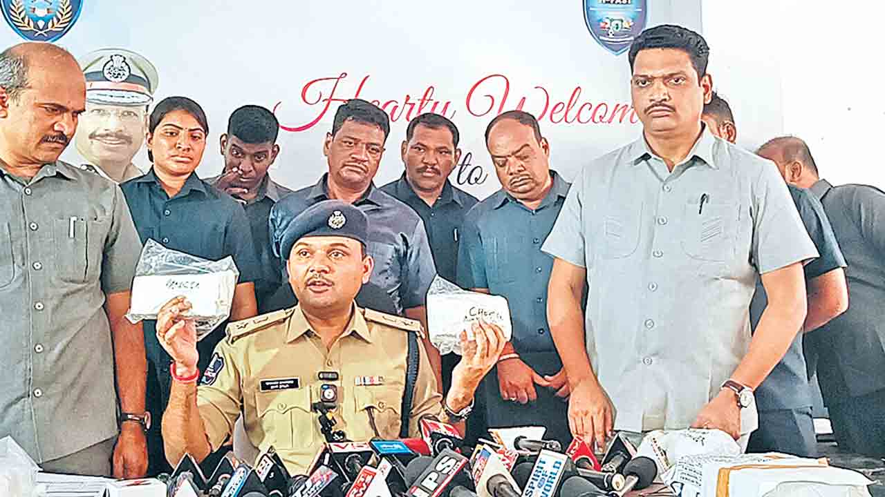 చీజ్‌ అనలాగ్‌తో కల్తీ పన్నీర్‌ తయారీ