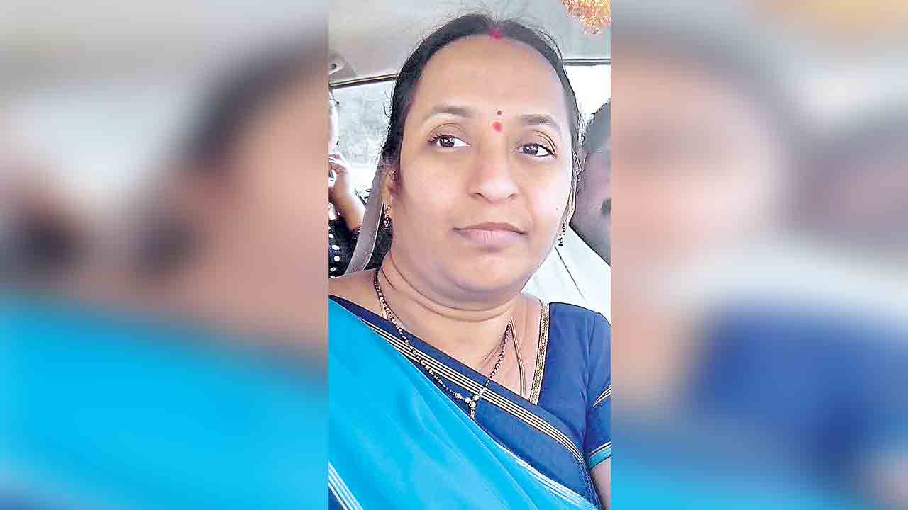 రూ 2 కోట్లతో ఉడాయించిన కిలేడీ.. నిందితురాలిని అరెస్ట్‌ చేసిన పోలీసులు