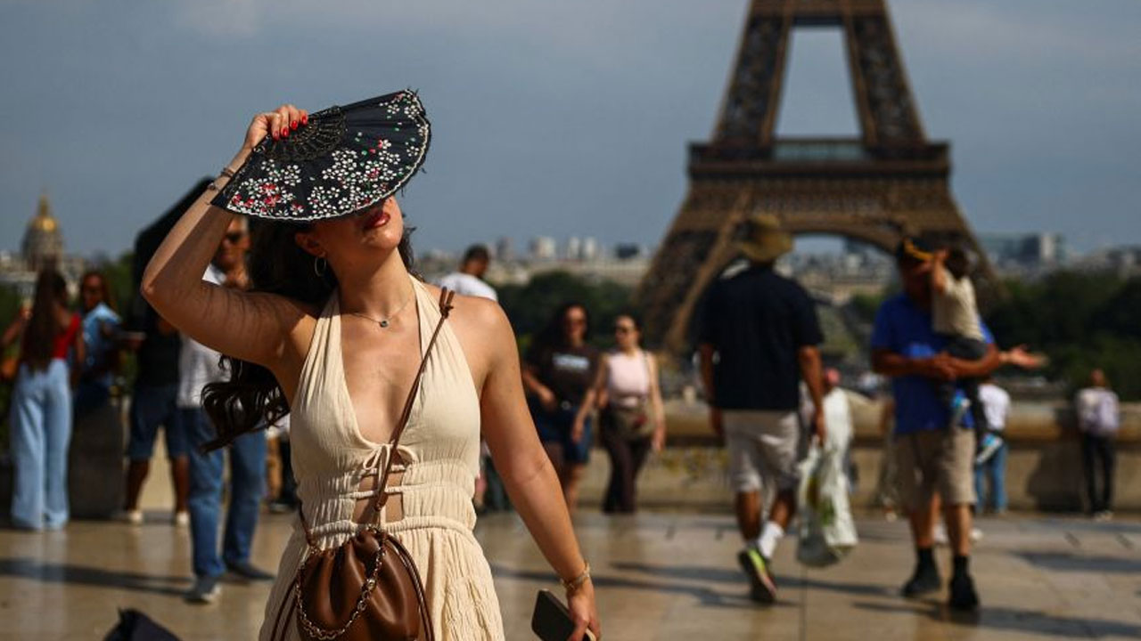 France Heatwave:  ఫ్రాన్స్‌లో హీట్‌వేవ్‌.. వేల‌ సంఖ్య‌లో జ‌నం మృతువాత