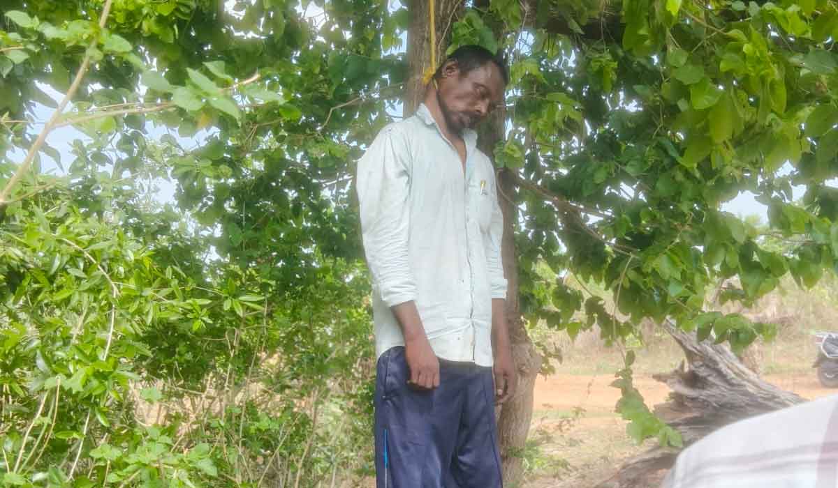 Suicide | గోవిందపల్లిలో వేధింపులు తాళలేక ఆత్మహత్య