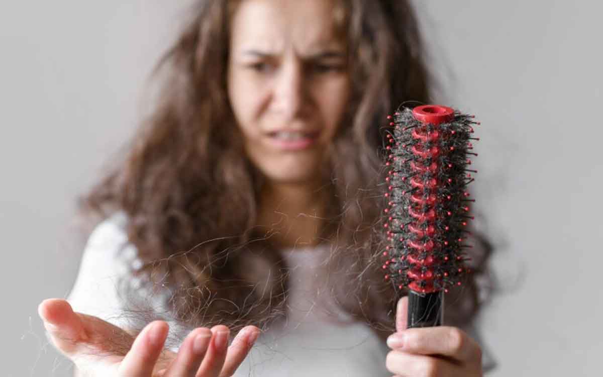 Hair Fall | జుట్టు రాలిపోయే స‌మ‌స్య ఉన్న‌వారికి మేలు చేసే ఆయుర్వేద మూలిక‌లు ఇవే.. ఎలా వాడాలంటే..