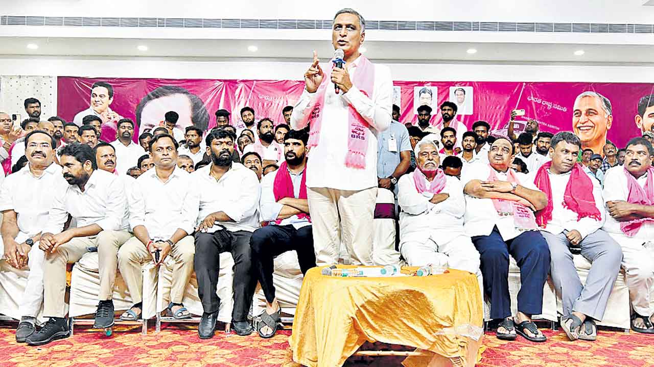 తెలంగాణ బాగుపడులంటే రేవంత్‌ పోవాలి..కేసీఆర్‌ రావాలి