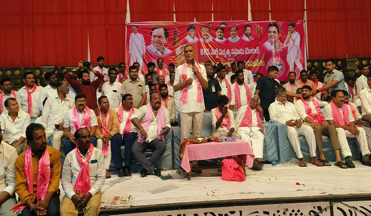 Harish Rao | కేసీఆర్ వి స్కీంలు.. రేవంత్ వి స్కాంలు.. రైతులు, పేదలంటే రేవంత్ కి మనస్సు లేదన్న హరీష్ రావు