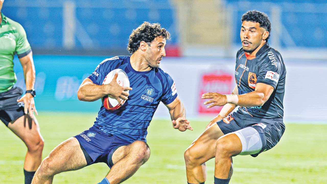 హైదరాబాద్‌ హీరోస్‌ ఓటమి