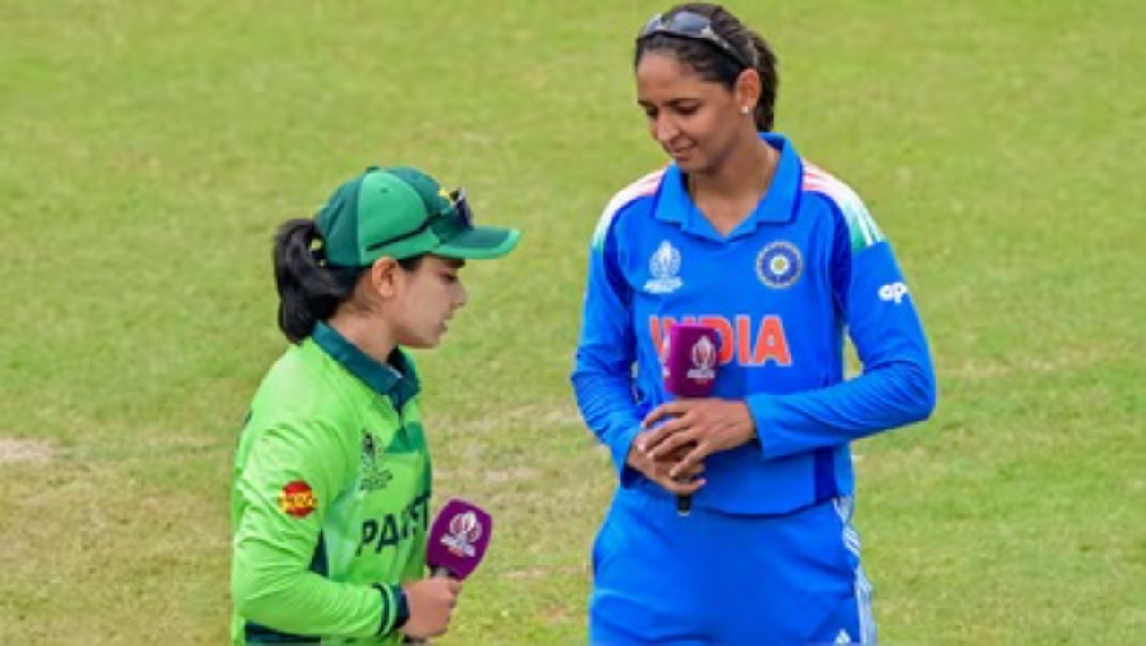 IND vs PAK | వ‌ర‌ల్డ్‌క‌ప్‌లో తొలి మ్యాచ్.. టాస్ గెలిచిన భార‌త్..!