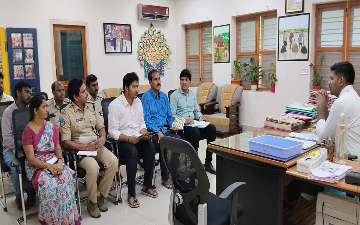 పర్యావరణ పరిరక్షణతో అనారోగ్యాలు దూరం : ఐటీడీఏ పీఓ రాహుల్