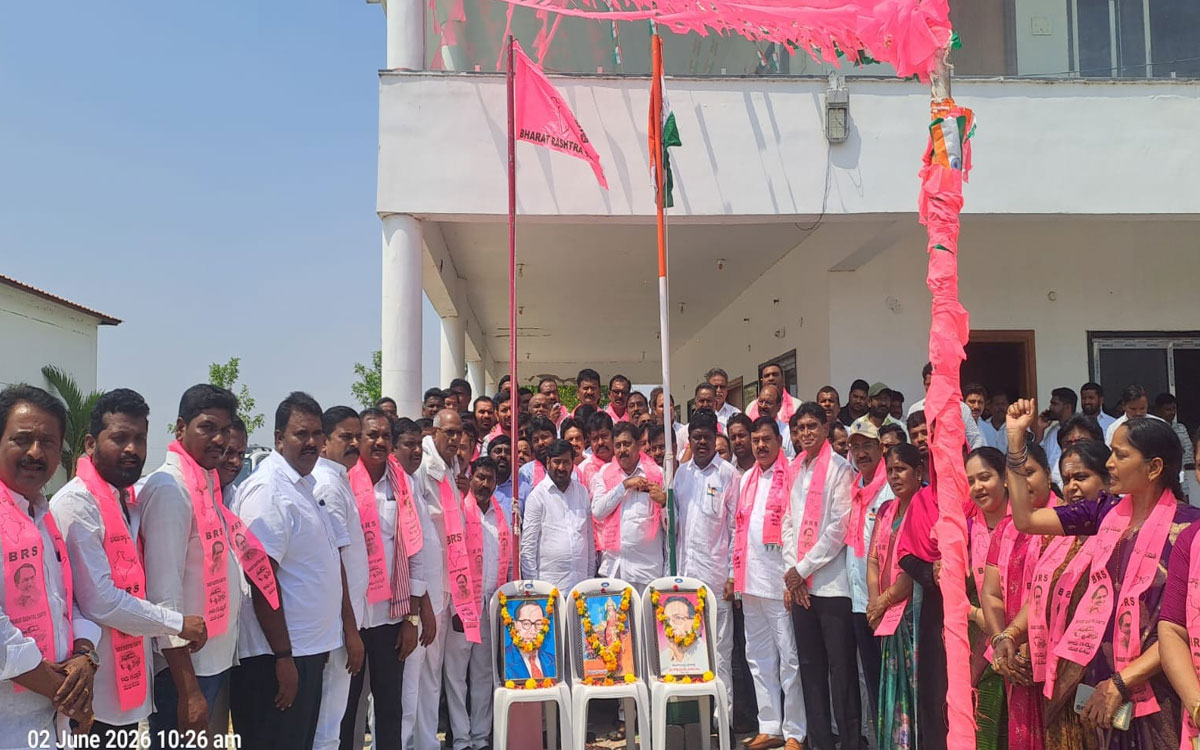 తెలంగాణలో ఆంధ్రా అధికారుల పాలన : మాజీ మంత్రి గుంటకండ్ల జగదీశ్రెడ్డి