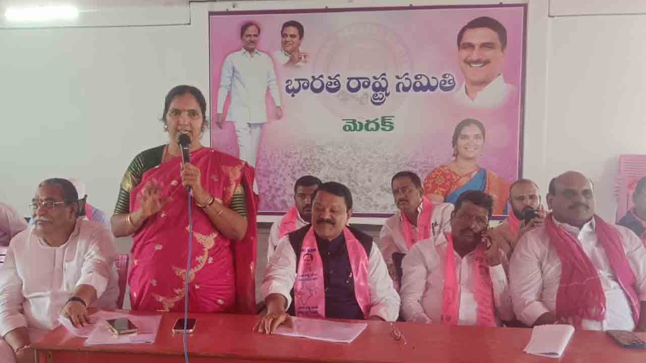 Medak urban | మెదక్ జిల్లాలో ఒక్క ఓటు కూడా మిస్ కావొద్దు : పద్మా దేవేందర్ రెడ్డి