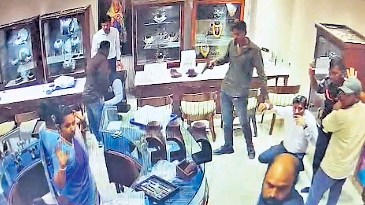 రెచ్చిపోతున్న బంగారం దొంగలు