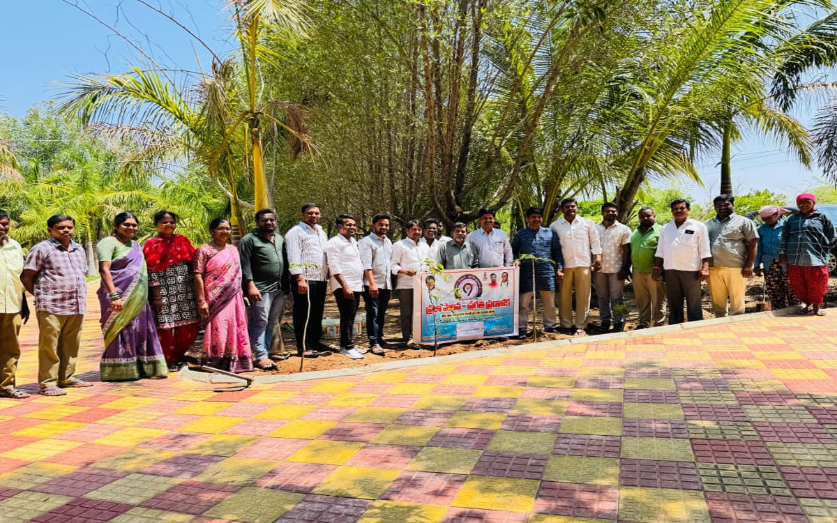 పర్యావరణ పరిరక్షణ ప్రతి ఒక్కరి బాధ్యత : చండూరు మున్సిపల్ చైర్మన్ కోడి శ్రీనివాసులు
