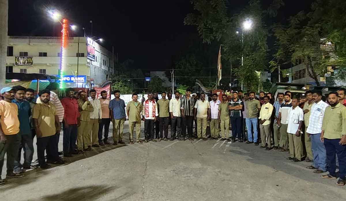 Godavarikhani | బుధవారం రామగుండం మున్సిపల్ ఆఫీసు ఎదుట నిరాహార దీక్ష.. సీఐటీయూ పెద్దపల్లి జిల్లా అధ్యక్షుడు కుమారస్వామి