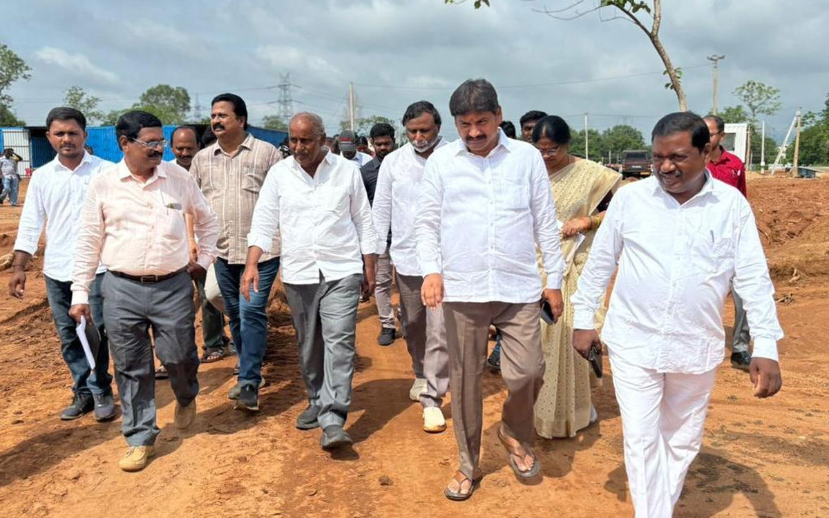 ‘యంగ్ ఇండియా స్కూల్ కొత్తగూడెం నియోజకవర్గానికి కీర్తి పతాక’