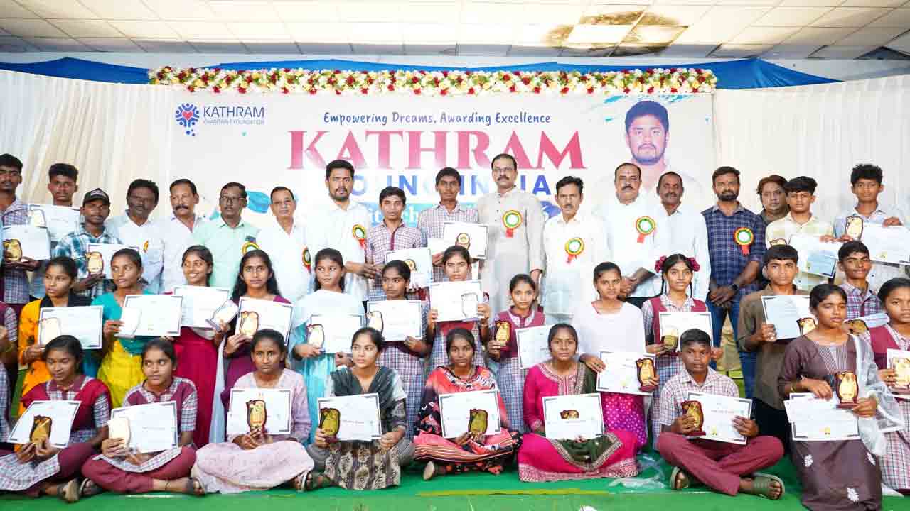 VV Lakshminarayana | తల్లిదండ్రులు గర్వపడే స్థాయికి ఎదగాలి.. కత్రం ఫౌండేషన్ సేవలు అభినందనీయం : సీబీఐ మాజీ జేడీ లక్ష్మీనారాయణ