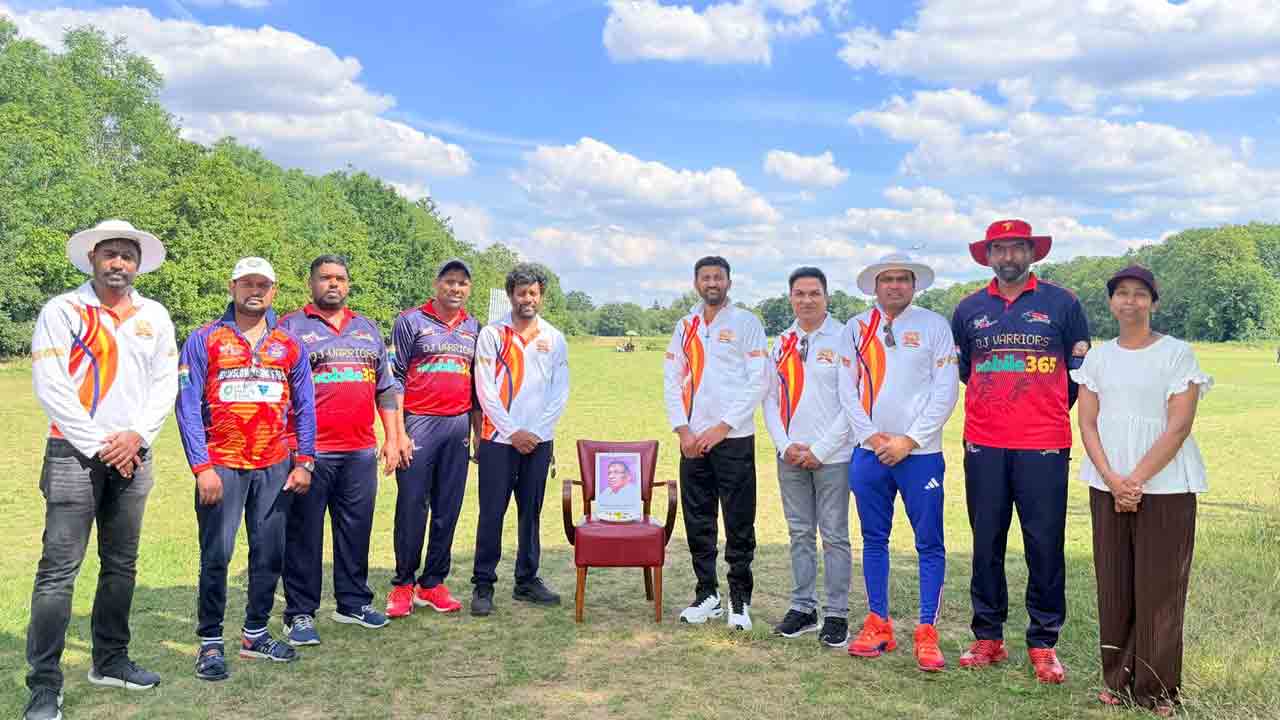 NRI BRS UK | లండన్‌లో ఆచార్య జయశంకర్ వర్ధంతి.. నివాళులర్పించిన ఎన్నారై బీఆర్ఎస్ యూకే, టాక్ ప్రతినిధులు..!