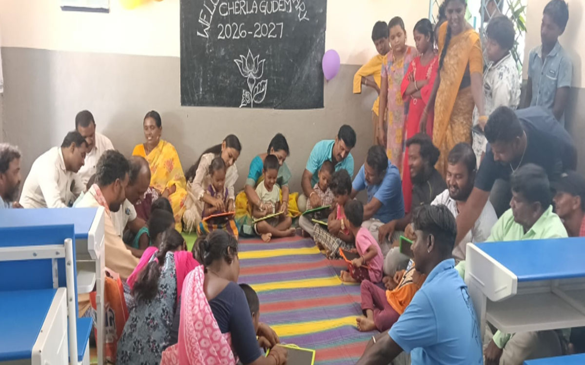 మాడ్గులపల్లిలో ప్రీ ప్రైమరీ తరగతులు ప్రారంభం