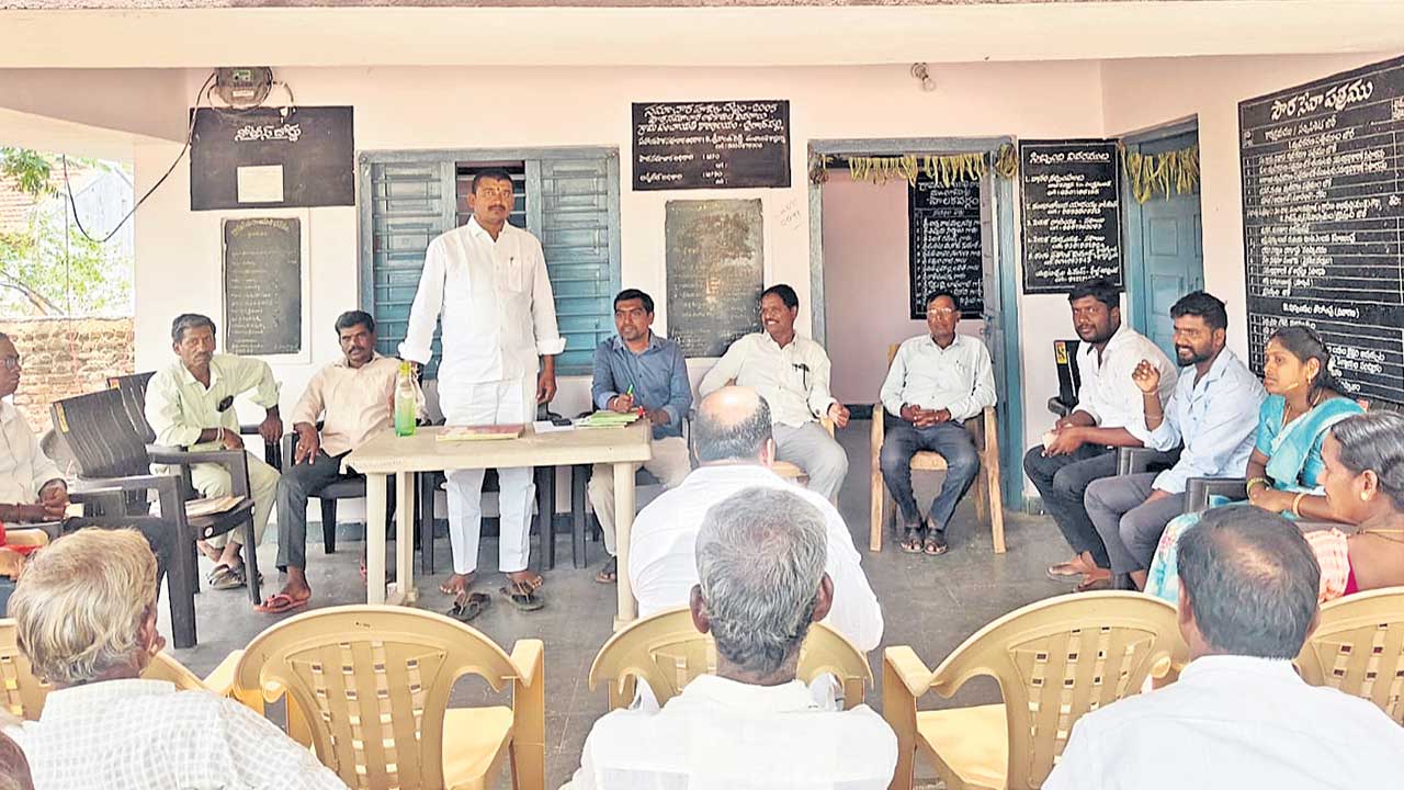 సర్కార్‌ బడికి పంపిస్తే పంచాయతీ పన్ను మాఫీ
