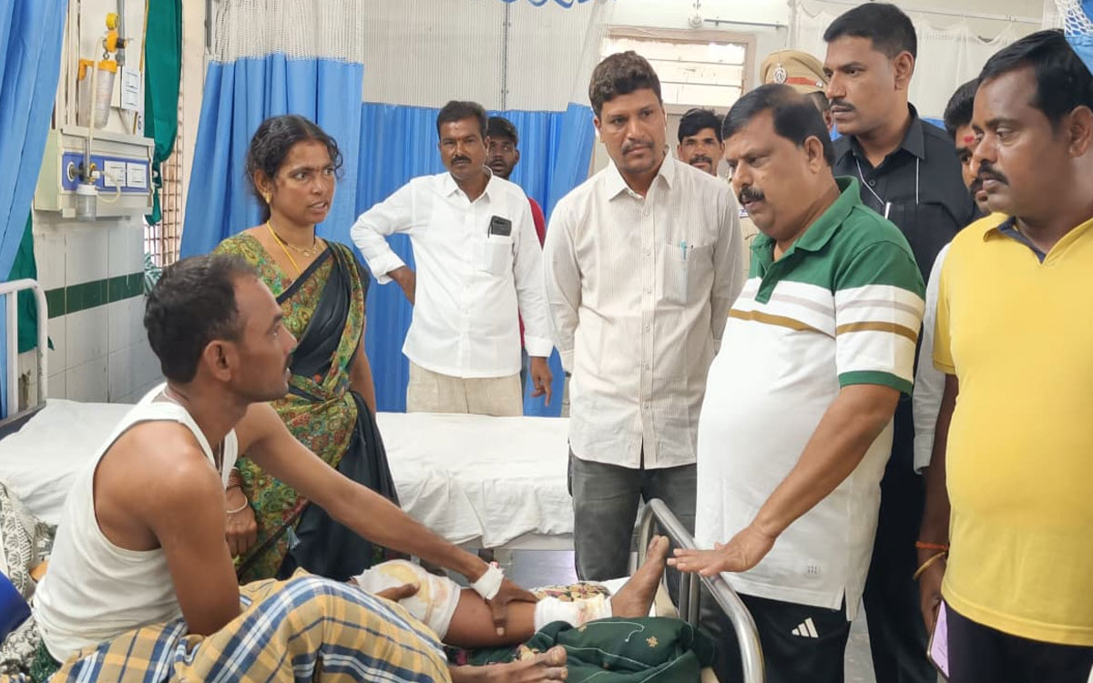 ఎమ్మెల్యే బాలునాయ‌క్‌ దేవరకొండ ప్రభుత్వ ఆస్ప‌త్రి త‌నిఖీ