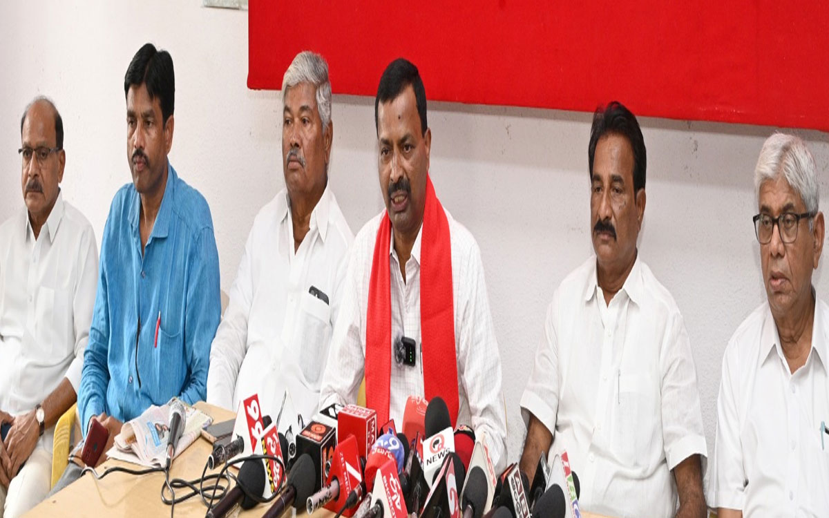 కేంద్ర, రాష్ట్ర వైఫల్యాలను నిరసిస్తూ ఈ 10న కలెక్టరేట్ వద్ద సీపీఐ ఆందోళన