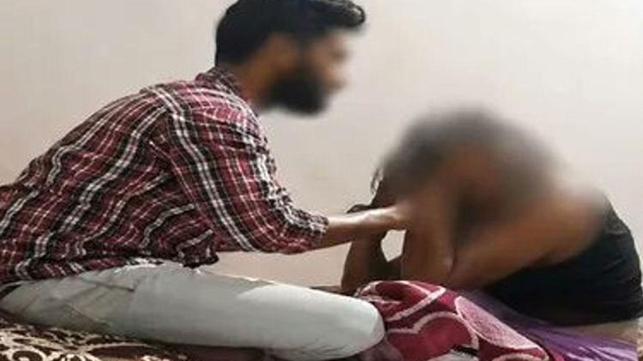 Religious Conversion: బ‌ల‌వంతంగా మ‌త‌మార్పిడి.. ఐఏఎఫ్ ఆఫీస‌ర్ భార్య‌కు వేధింపులు.. వీడియో వైర‌ల్