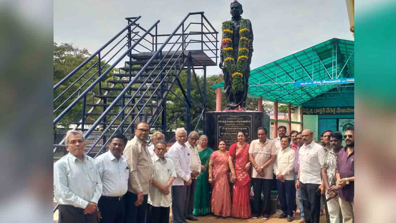 Nerella Venumadhav | మిమిక్రీ కళను విశ్వవ్యాప్తం చేసిన మహానీయుడు నేరెళ్ల వేణుమాధవ్‌ : అంపశయ్య నవీన్‌