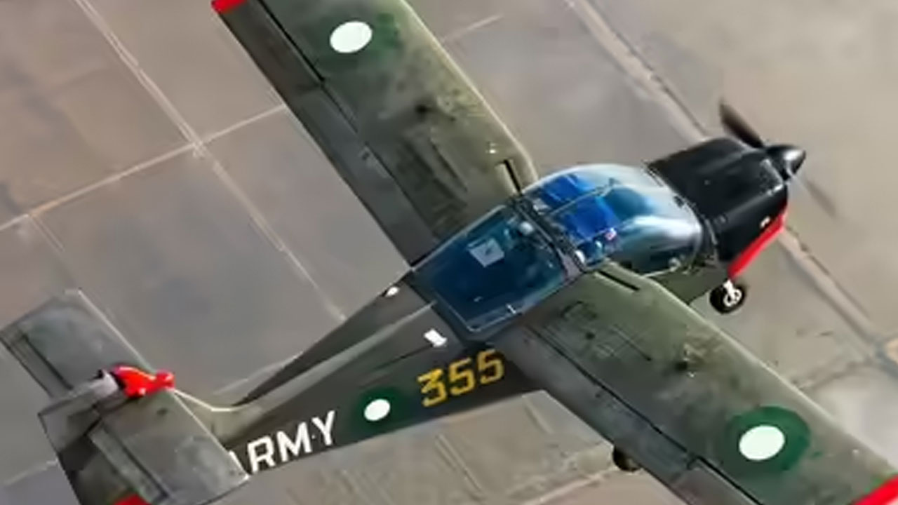 Pakistan Air Force: పాకిస్థాన్‌లో కూలిన శిక్ష‌ణ విమానం.. ఇద్ద‌రు పైల‌ట్లు మృతి