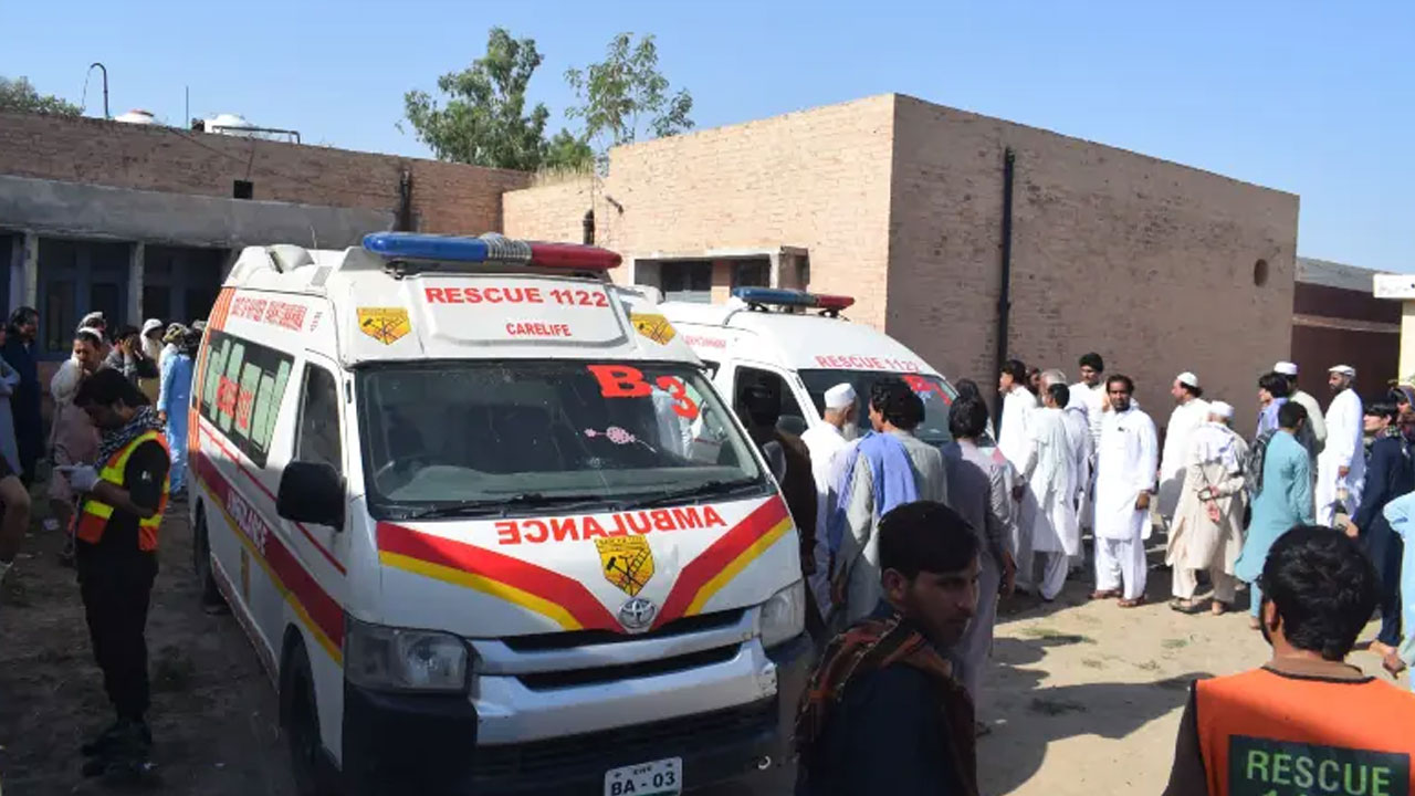 Pakistan: పాకిస్థాన్‌లో ఐఈడీ పేలుళ్లు.. ఏడుగురు మృతి, ముగ్గురికి గాయాలు