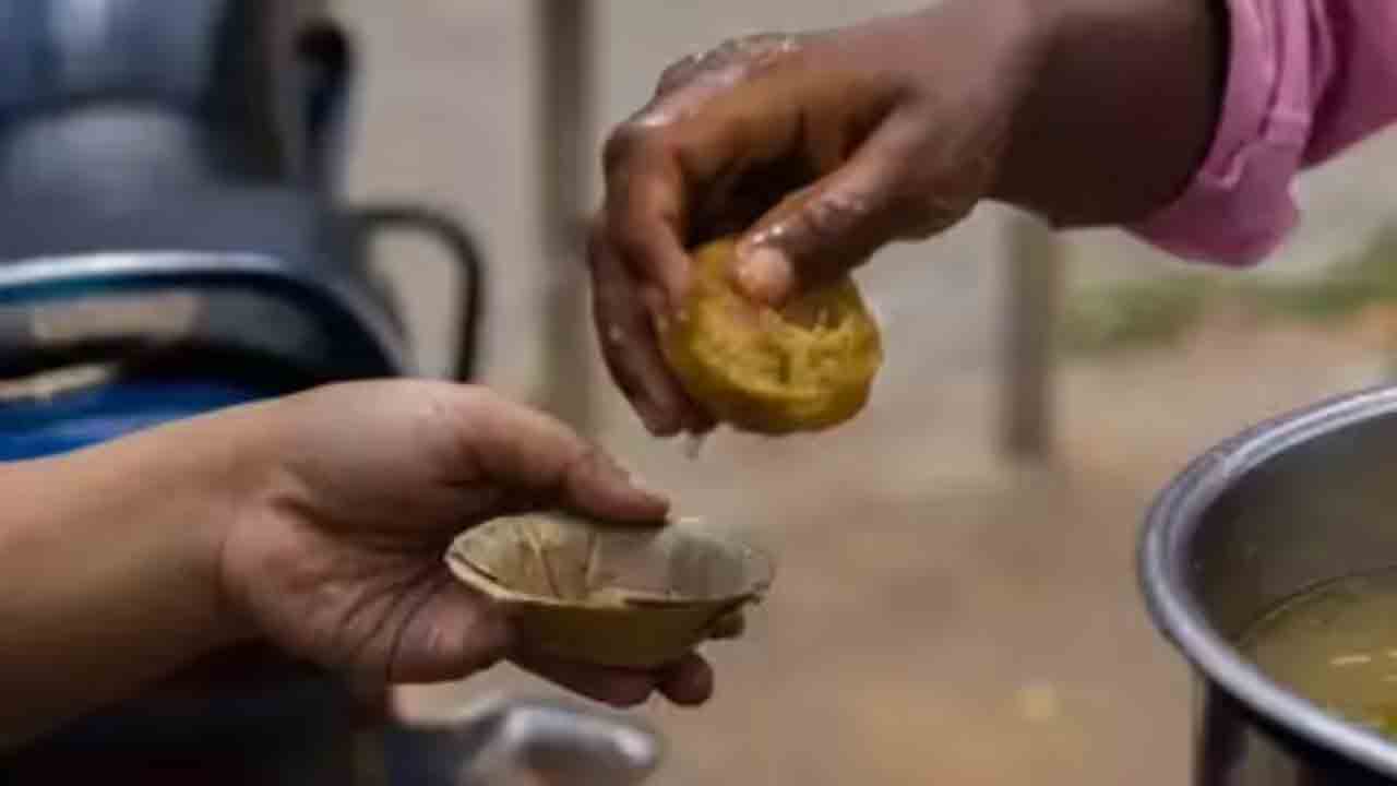 పానీపూరి తిని 31 మందికి అస్వస్థత.. ఘటనపై కేటీఆర్‌ విచారం