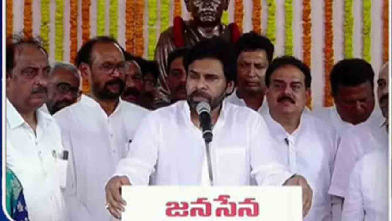 Pawan Kalyan | తెలంగాణ ముమ్మాటికి ఆ ప్రాంత భూమి పుత్రులదే.. అమరావతిలో పవన్‌ కల్యాణ్ వ్యాఖ్యలు