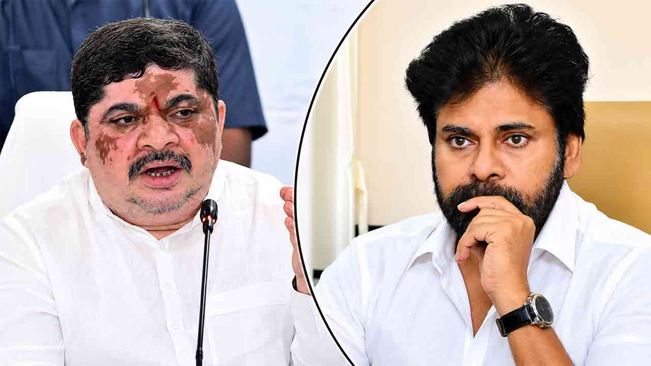 Ponnam Prabhakar | పవన్ కల్యాణ్‌కు పైసలిస్తే ఏ నటన అయినా చేస్తాడు.. ఏ డ్రెస్ వేసుకోనైనా ఎగురుతాడు.. పొన్నం ప్రభాకర్ ఫైర్