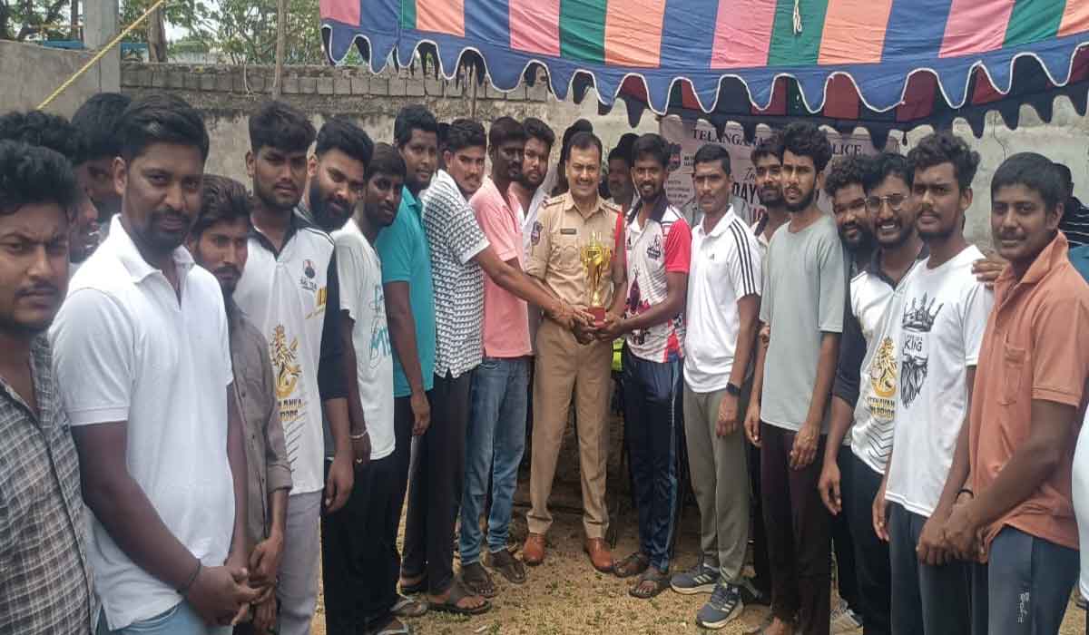 Veenavanka | మాదకద్రవ్యాలతో బతుకు ఛిద్రం.. జమ్మికుంట రూరల్‌ సీఐ పులి వెంకట్‌