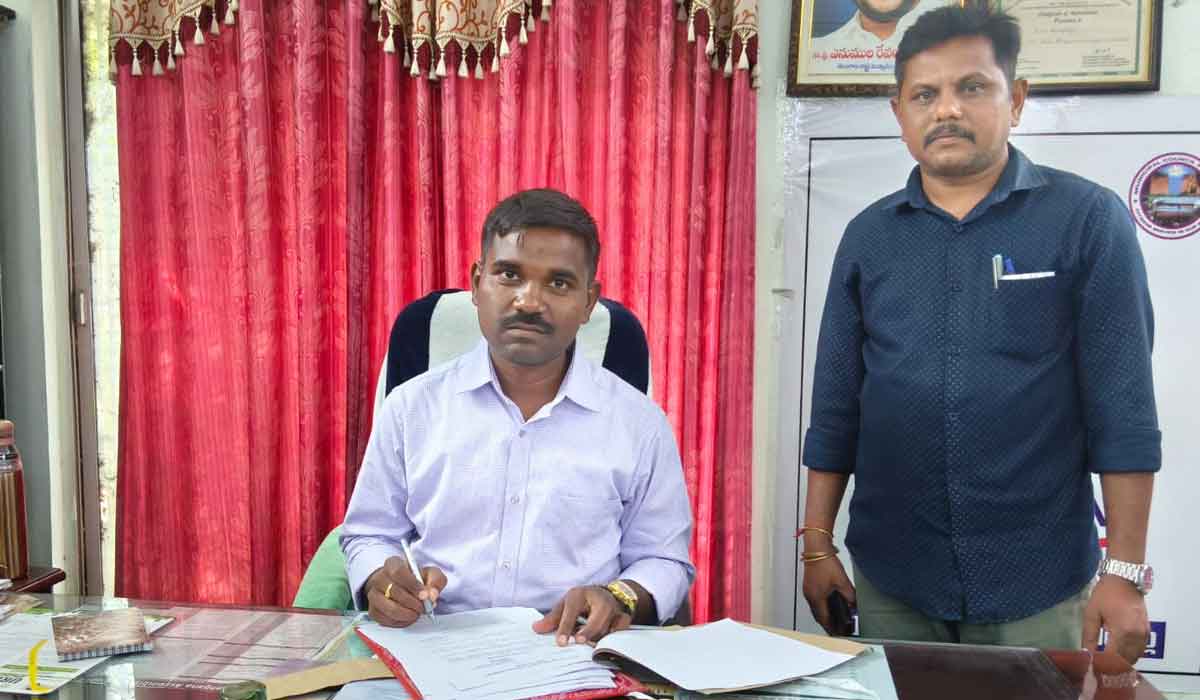 Korutla | కోరుట్ల మున్సిపల్ కమిషనర్ గా రాఘవేంద్ర బాధ్యతల స్వీకరణ