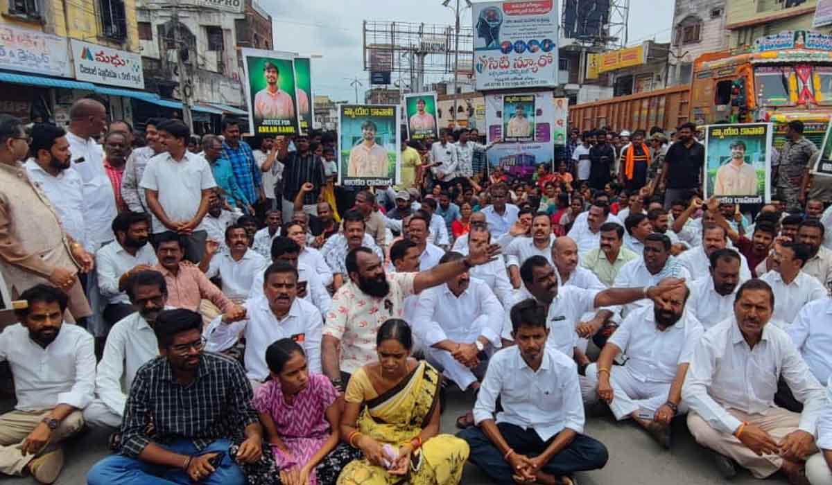 Korutla | రాహుల్ కు న్యాయం చేయాలి.. కోరుట్లలో గలమెత్తిన పద్మశాలీలు, గ్రామస్తులు