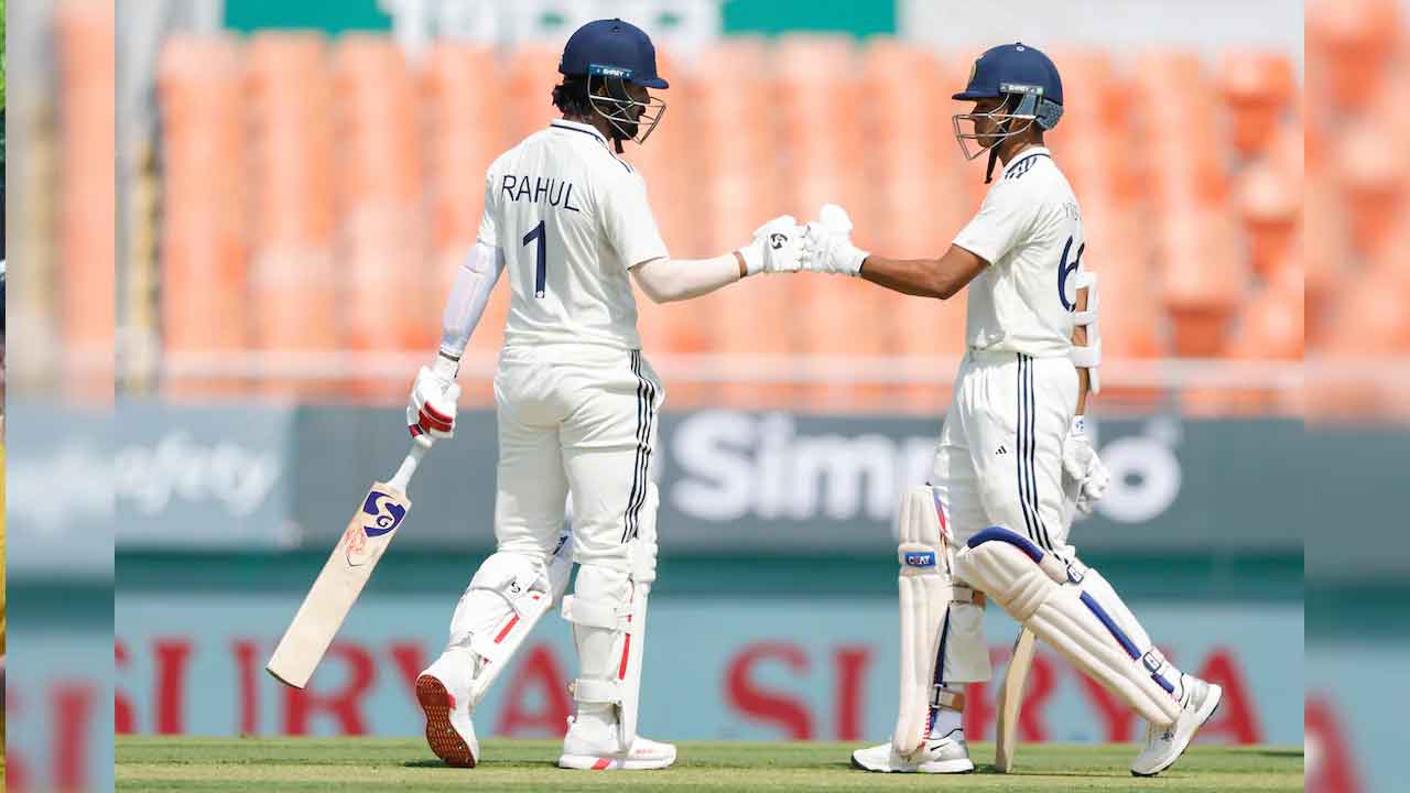 IND vs AFG: ఆఫ్గ‌నిస్తాన్‌తో టెస్టు .. తొలి వికెట్ కోల్పోయిన ఇండియా